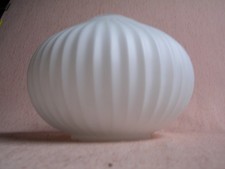 VINTAGE-globe opaline blanche