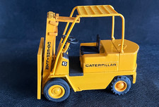 JOAL TP BTP 1/25 - Chariot Elévateur à fourches Caterpillar n° 215