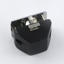 Serrure à bouton poussoir facile à utiliser pour armoires et caravanes alliage