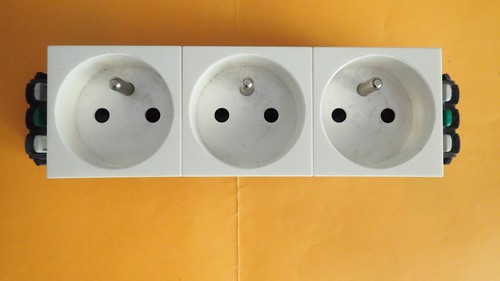 Legrand 77303 773 - ou,