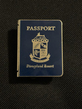 DISNEY DLR DISNEYLAND RESORT PASSPORT STITCH PIN