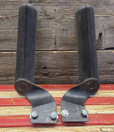 Wheel horse seat armrests - horse,