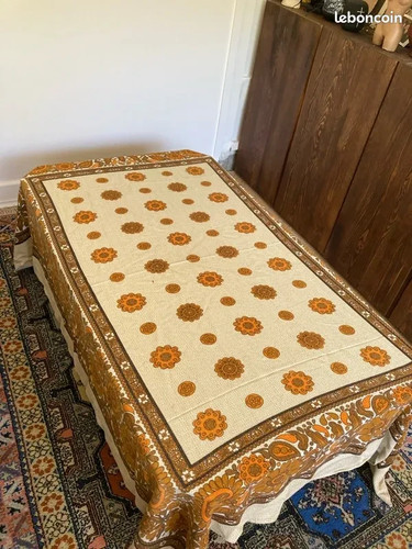Nappe avec impression vintage