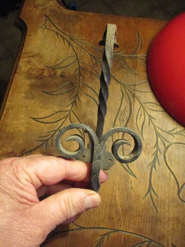 Ancien porte manteau fer - porte,