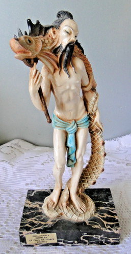 Figurine chimère portée - chimère, par