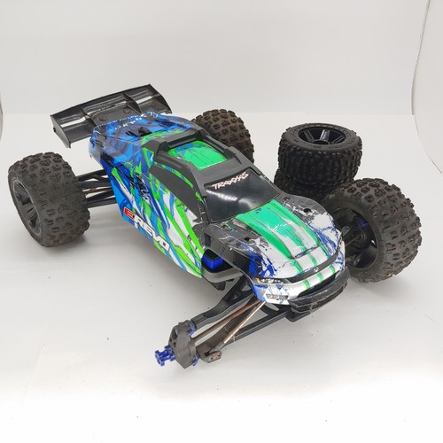 Traxxas revo vxl 1 8 - 2.0, 6s