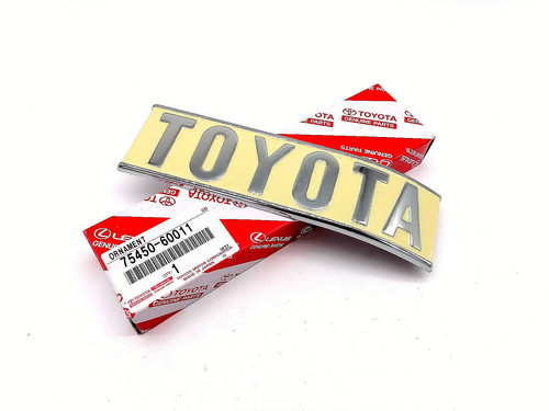 Emblème arrière toyota - arrière,