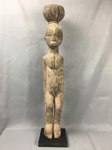 Grande remarquable statue - grande, et