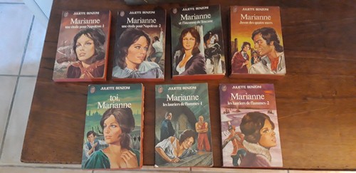 Lot livres marianne - 7,