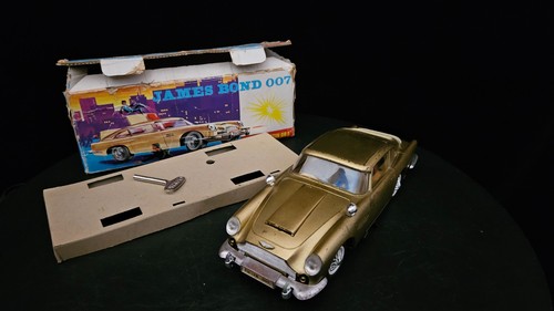 Aston martin db5 - db5, bond