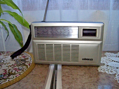 Radio transistor univox - transistor,