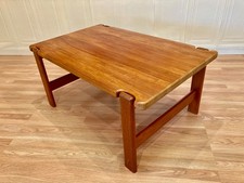 TABLE BASSE DESIGN SCANDINAVE