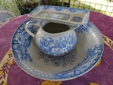 Ensemble Toilette Cuvette Broc Porte Savon Hamage Modèle Jardinière Bleu Agrafes