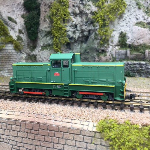 Locomotive diesel 400 - locomotive, du