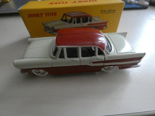 Voiture dinky toys - voiture, atlas