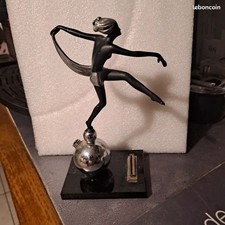 briquet de table ? sculpture