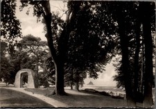 CPM - AVRANCHES - Jardin des Plantes - Portail de la Chapelle St-Georges