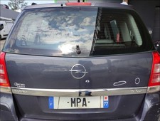 Malle/Hayon arriere OPEL