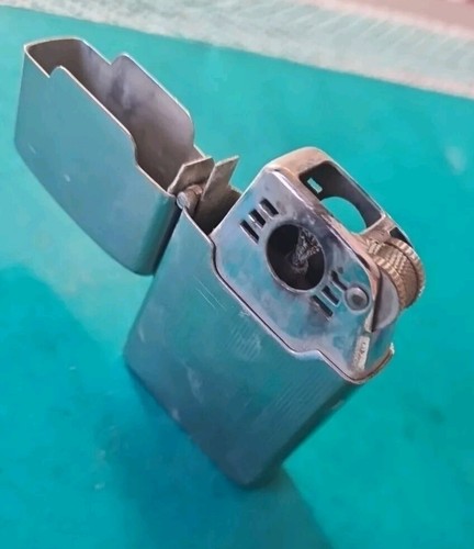 Ancien briquet penguin for - ,