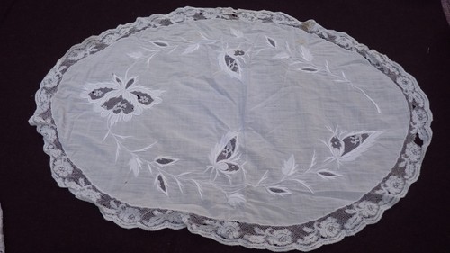 Napperon ovale broderie - ovale, à
