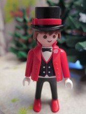 Magicien en costume artiste