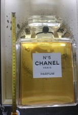 Rare factice parfum géant XXL