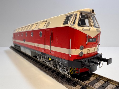 Gutzold 33200 locomotive - 33200,