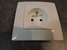 30 prises de courant avec