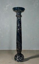 Ancienne colonne en marbre