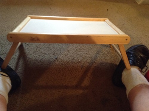 Folding laptop table