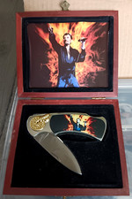Johnny Hallyday -Couteau collector,allumer le feu, acier sérigraphié .En coffret
