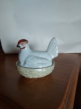 Poule Au Nid En Ceramique