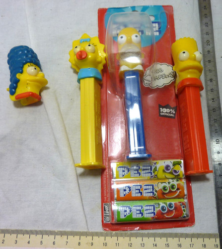 Distributeur bonbons pez - pez,