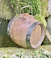 ANCIEN PETIT TONNEAU BOIS