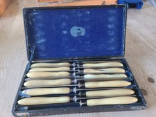 Ménagère de 12 couteaux