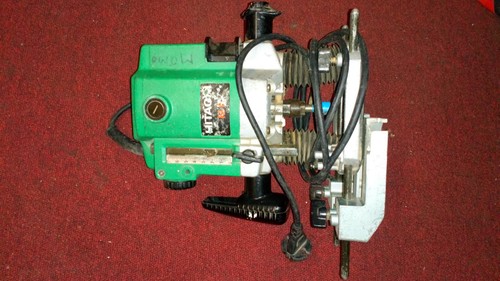 Défonceuse hitachi m8v - 800, w