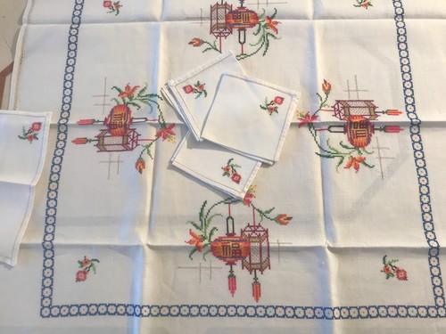 Nappe ancienne lin brodée