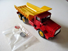 DINKY TOYS Ref 572 BERLIET GBO BUCKETS CAREER