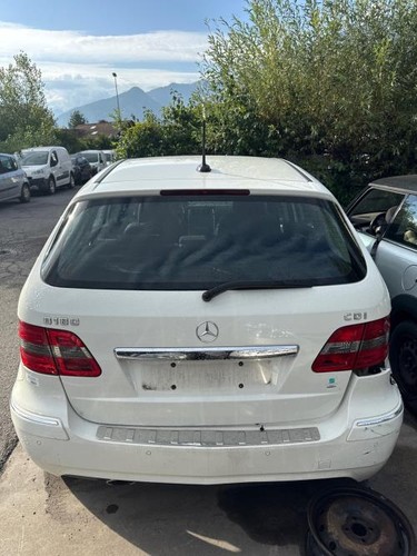 Malle hayon arriere - arriere, mercedes