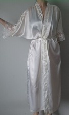 Vtg 80's Val Mode Lingerie Cream Lacy Liquid Satin Belted Wrap Kimono Robe! M