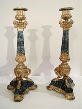 Paire de bougeoirs Français Empire / Restauration - Marbre vert et Bronze.