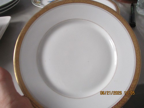 Assiettes porcelaine - en,