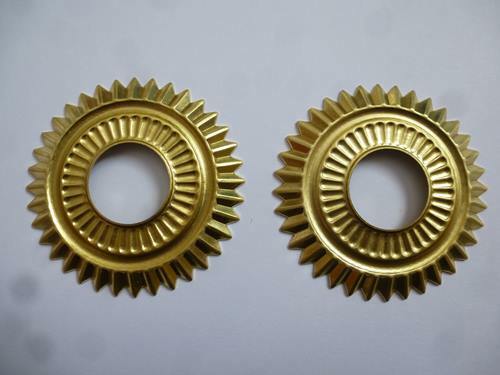 Paire cocardes laiton casque