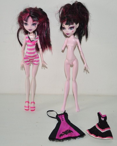 Lot poupée monster high - de,