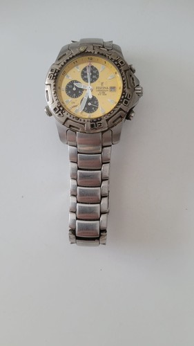 Montre chronographe festina