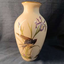 Très Beau Vase En Porcelaine