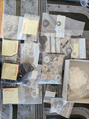 Lot fournitures - lot,