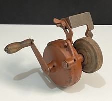 Ancienne Meule a aiguiser