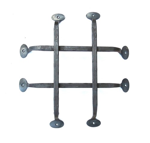 Grille porte entrée - de,