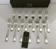 ENSEMBLE DE 12 FOURCHETTES A POISSON EN METAL ARGENTE CHRISTOFLE  MARLY